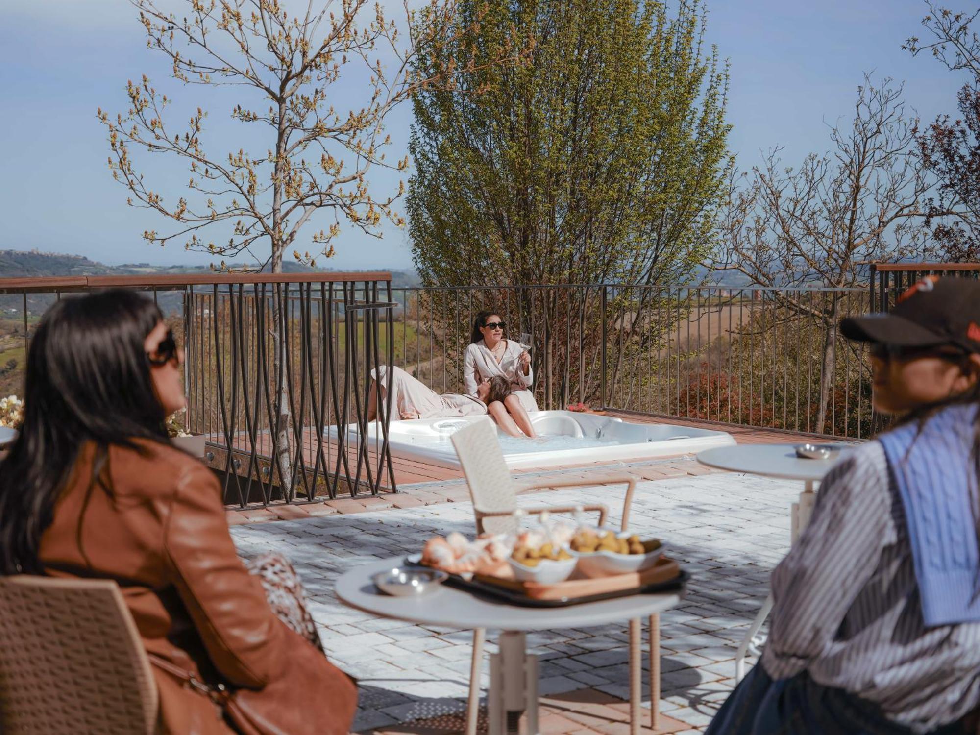 Albergo Diffuso - Il Poggetto Tra Urbino & San Marino Εξωτερικό φωτογραφία