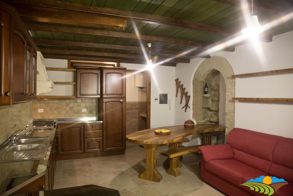Albergo Diffuso - Il Poggetto Tra Urbino & San Marino Δωμάτιο φωτογραφία